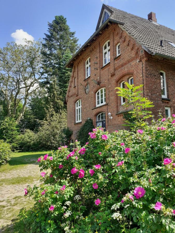 Ferienwohnung Ehemalige Revierfoersterei "Uns Luett" Kuhstorf Exterior photo